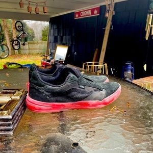 Lightly used pro model skate shoes vans